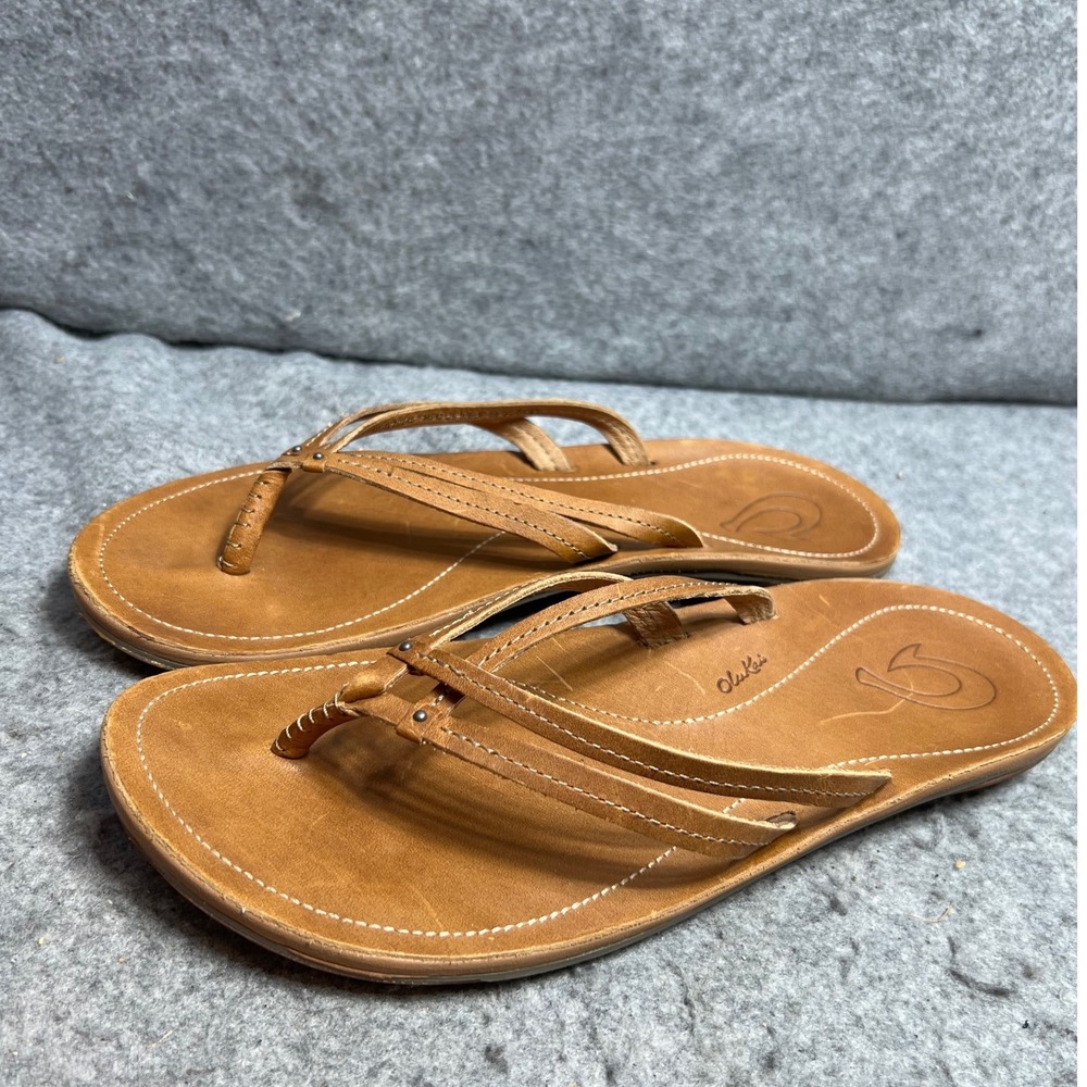 OluKai Paniolo Leather Flip Flop Sandals Women Natural Brown Whipstitch Size 9